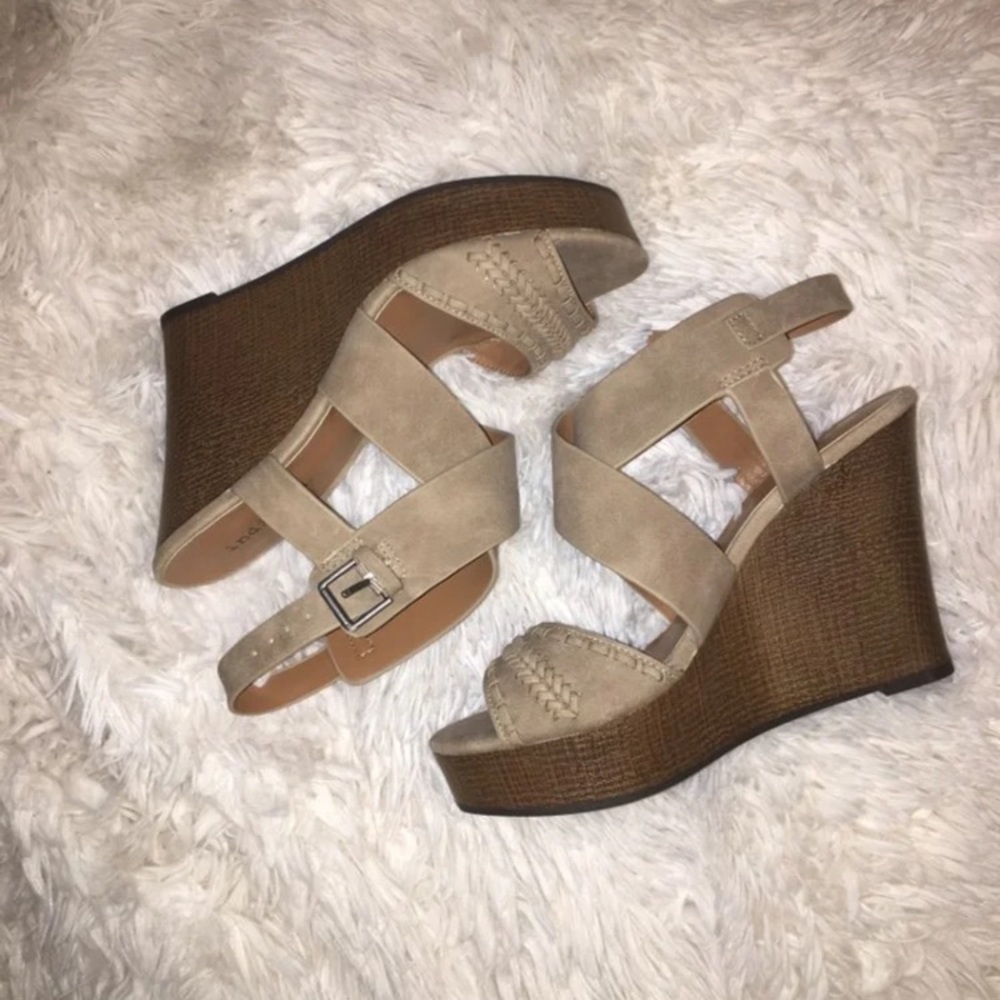Indigo Rd Wedges